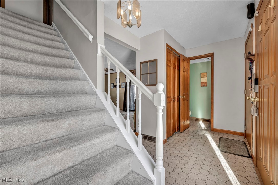 1614 Duffton Lane