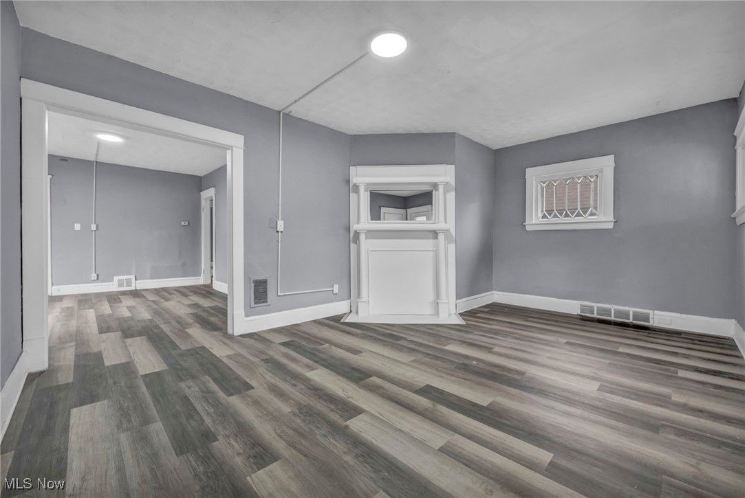 1114 E 112th Street