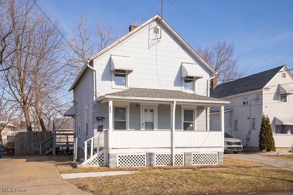 1052 W 17th Street