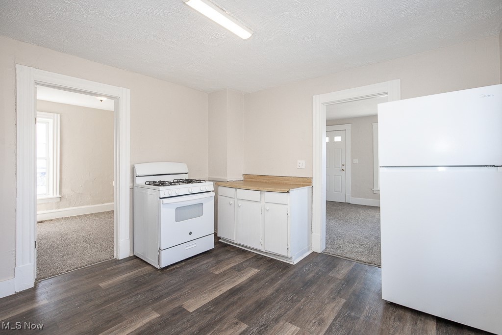 1052 W 17th Street