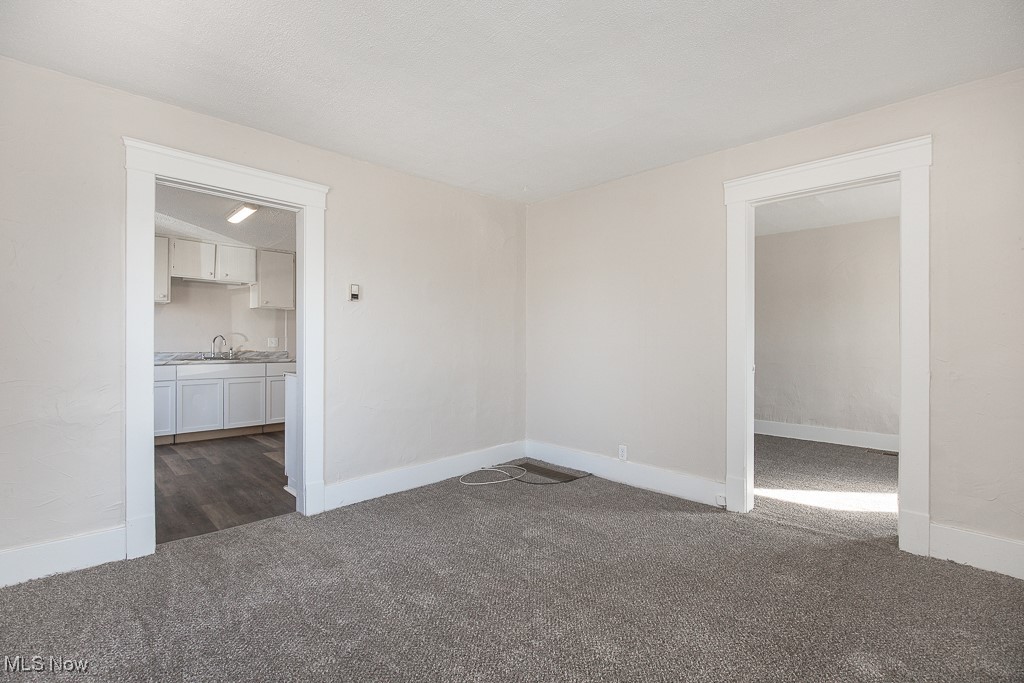 1052 W 17th Street