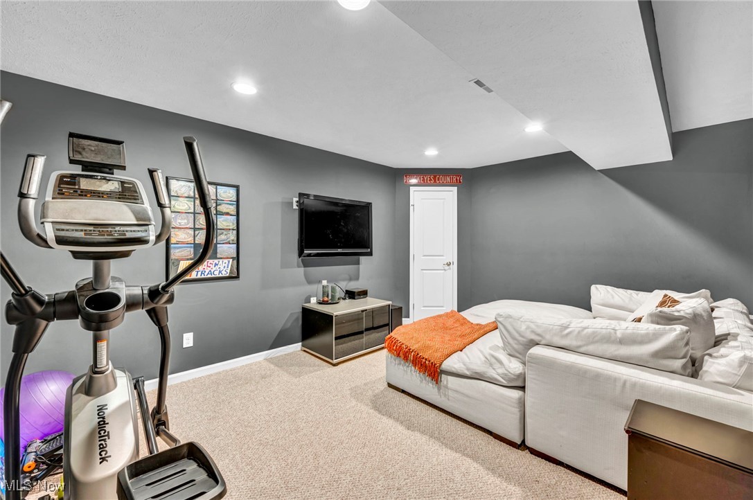 9012 Fallen Timber Trail