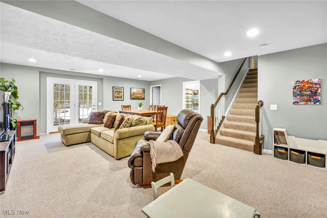 9012 Fallen Timber Trail