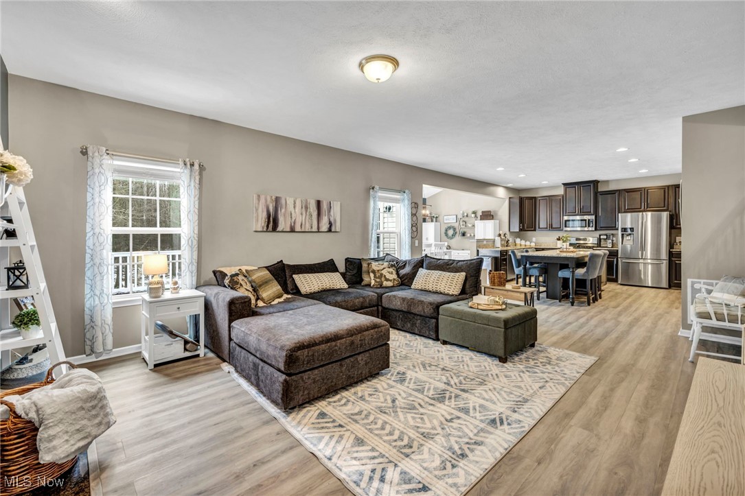 9012 Fallen Timber Trail