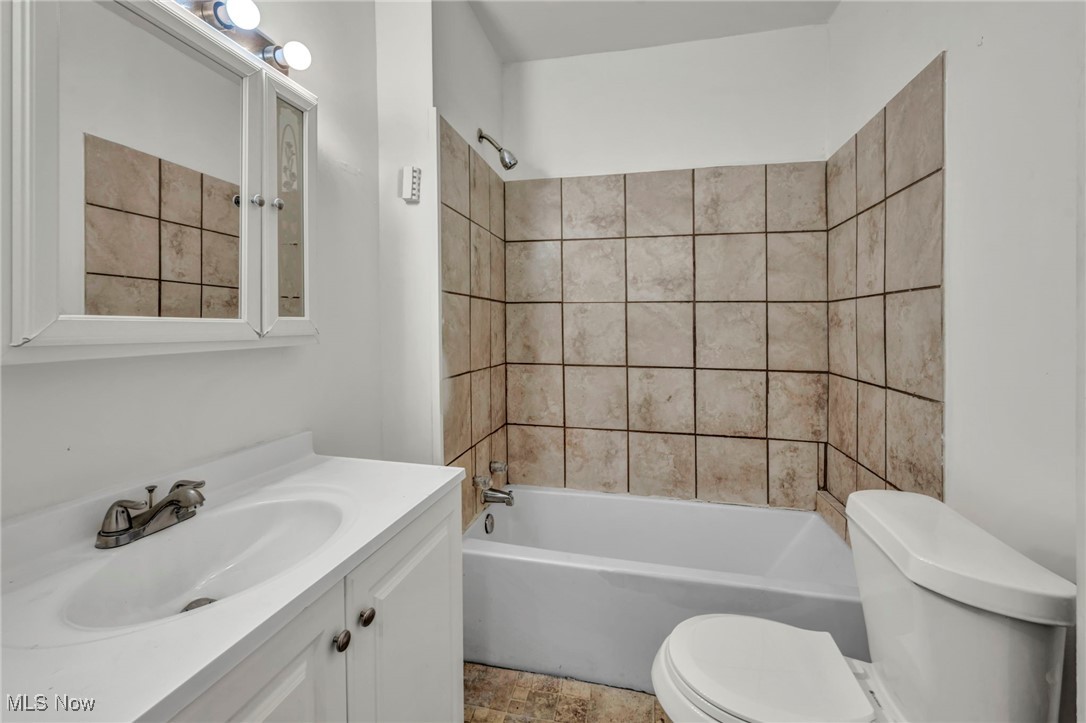 12710 Holborn