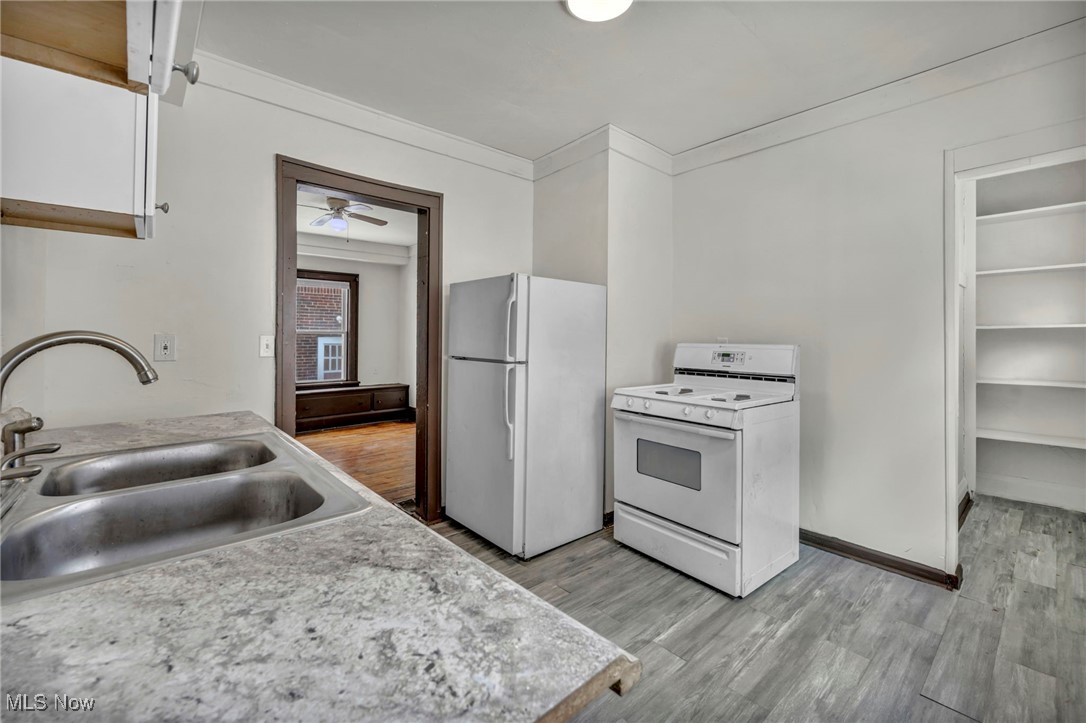 12710 Holborn