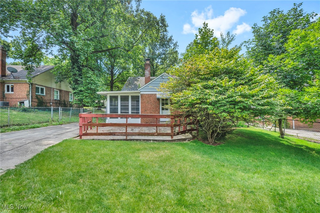 1009 Renfield Road