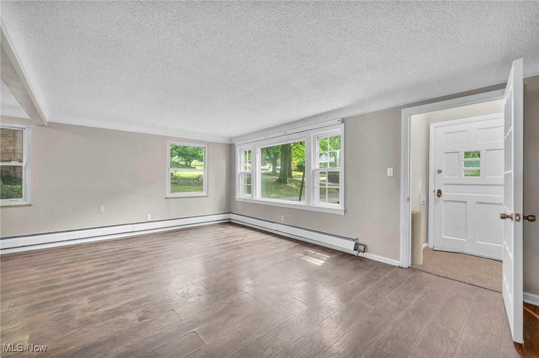 1009 Renfield Road