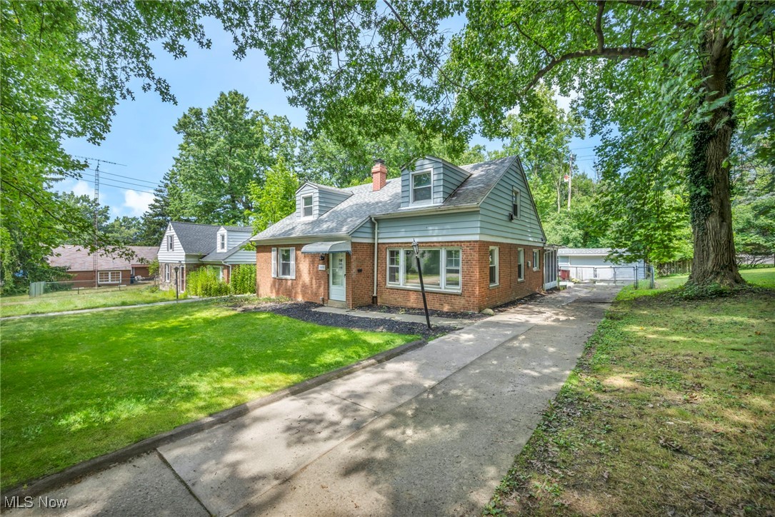 1009 Renfield Road