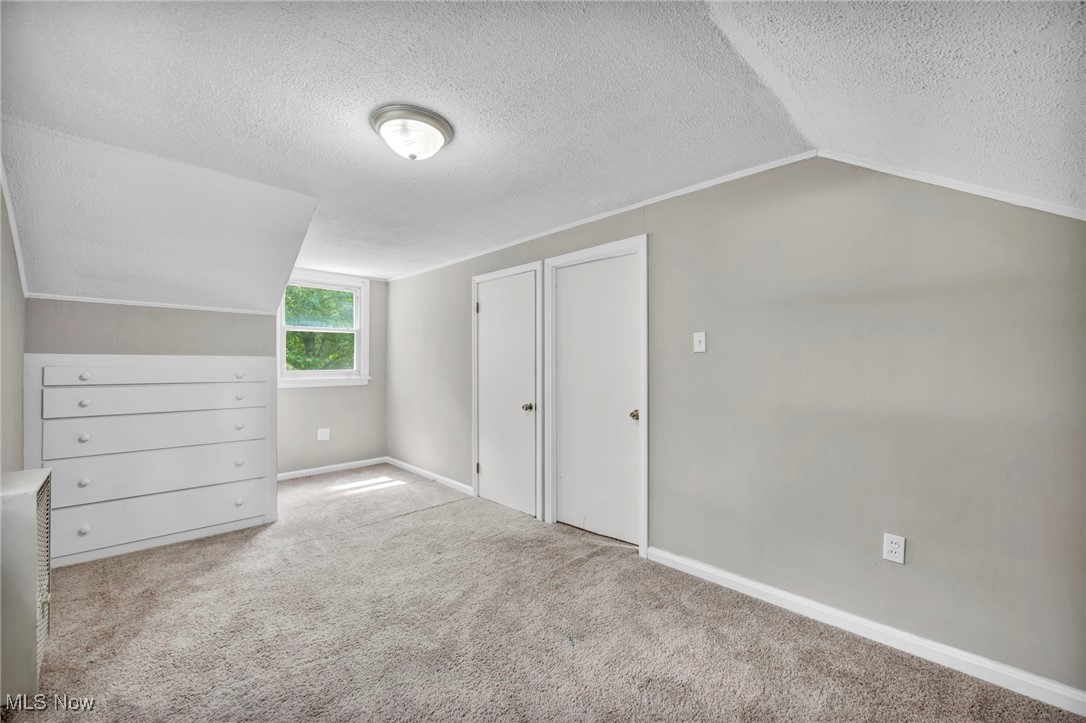 1009 Renfield Road