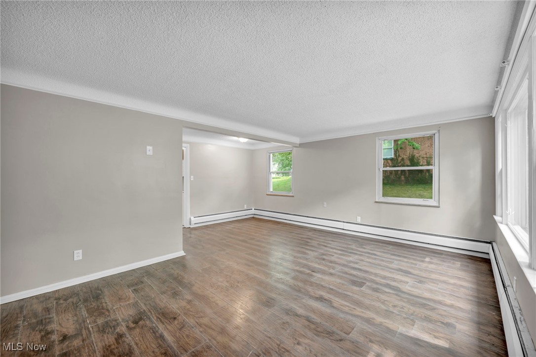 1009 Renfield Road