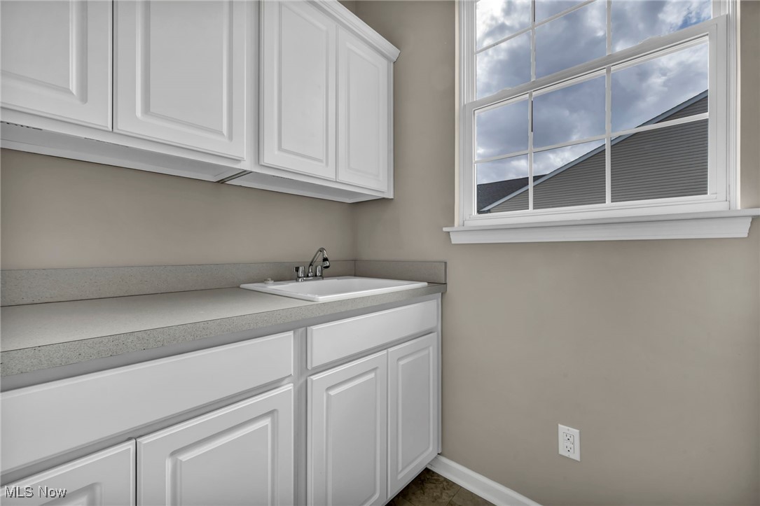 3296 Robin Lane