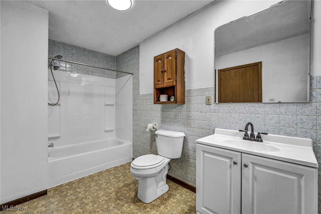 2342 E 29th Street