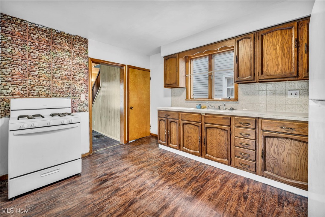 2342 E 29th Street