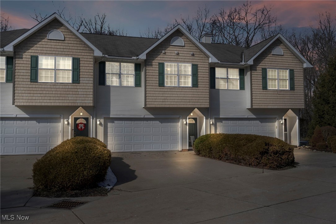 27 Elm Creek Way