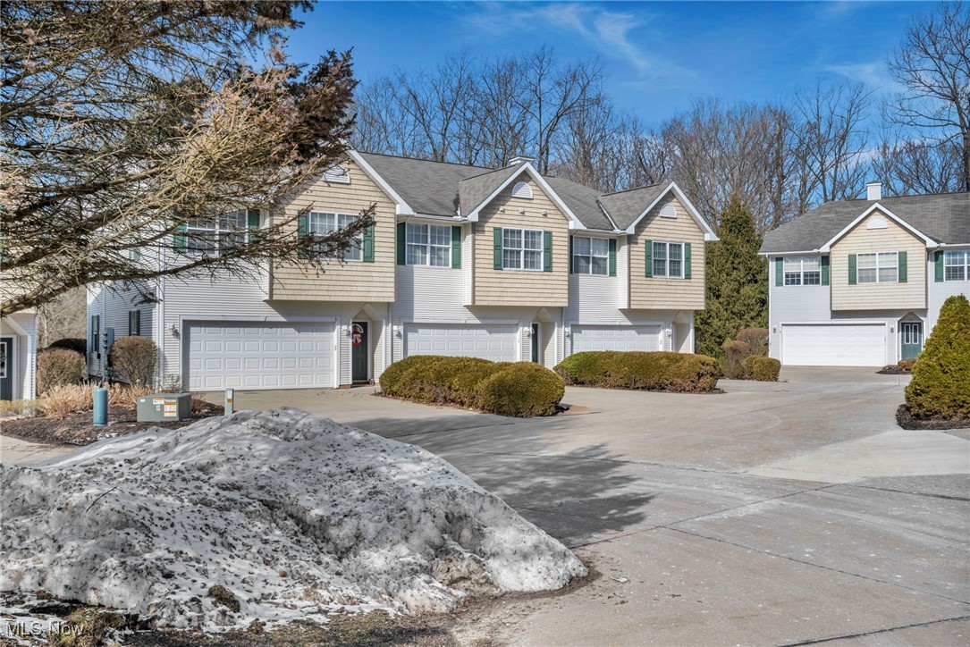 27 Elm Creek Way