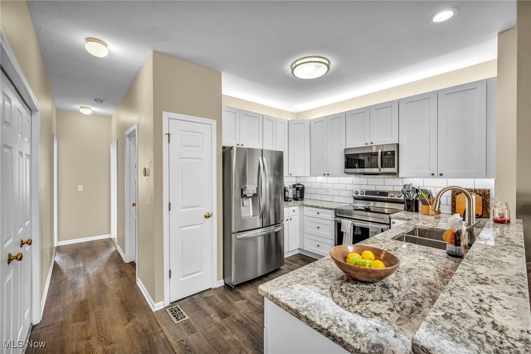 27 Elm Creek Way