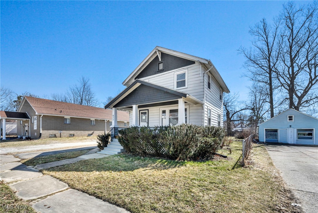 623 W 24th Street