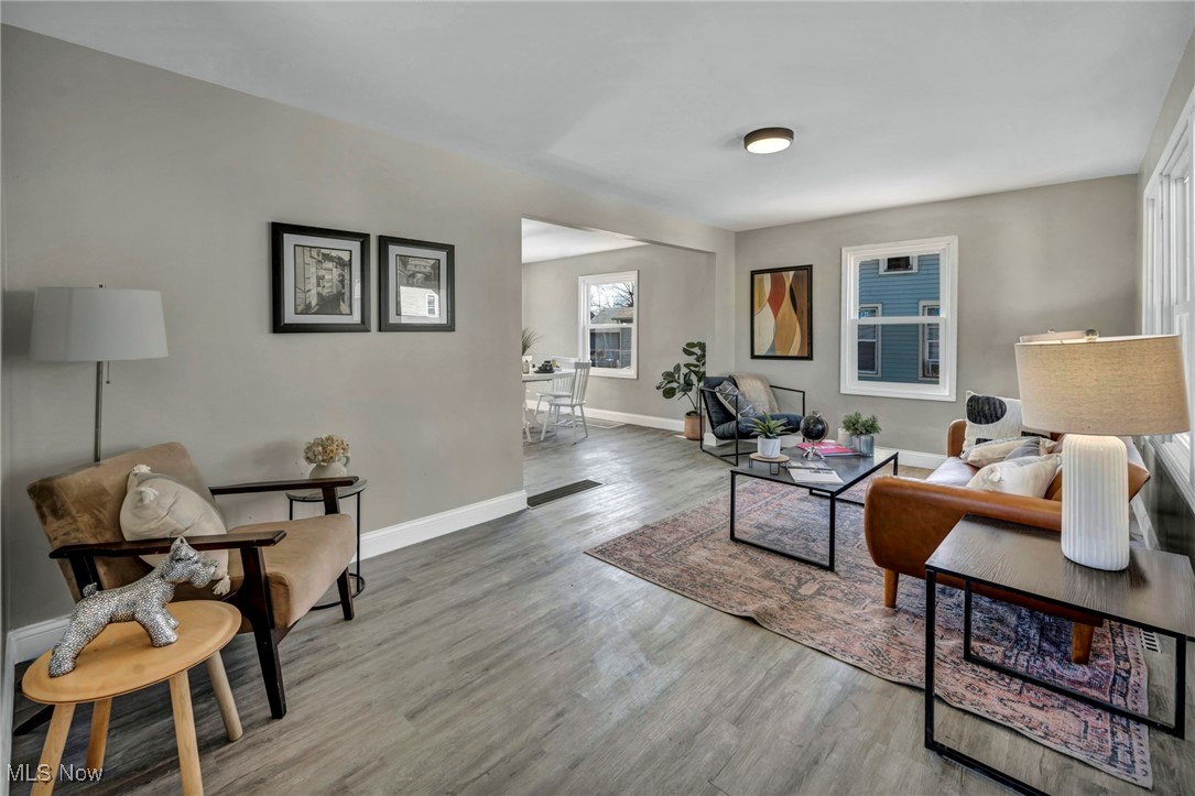 623 W 24th Street