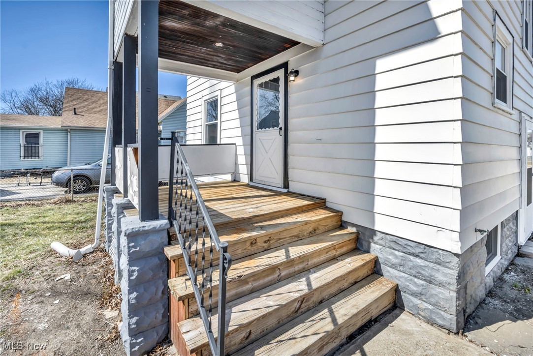 623 W 24th Street