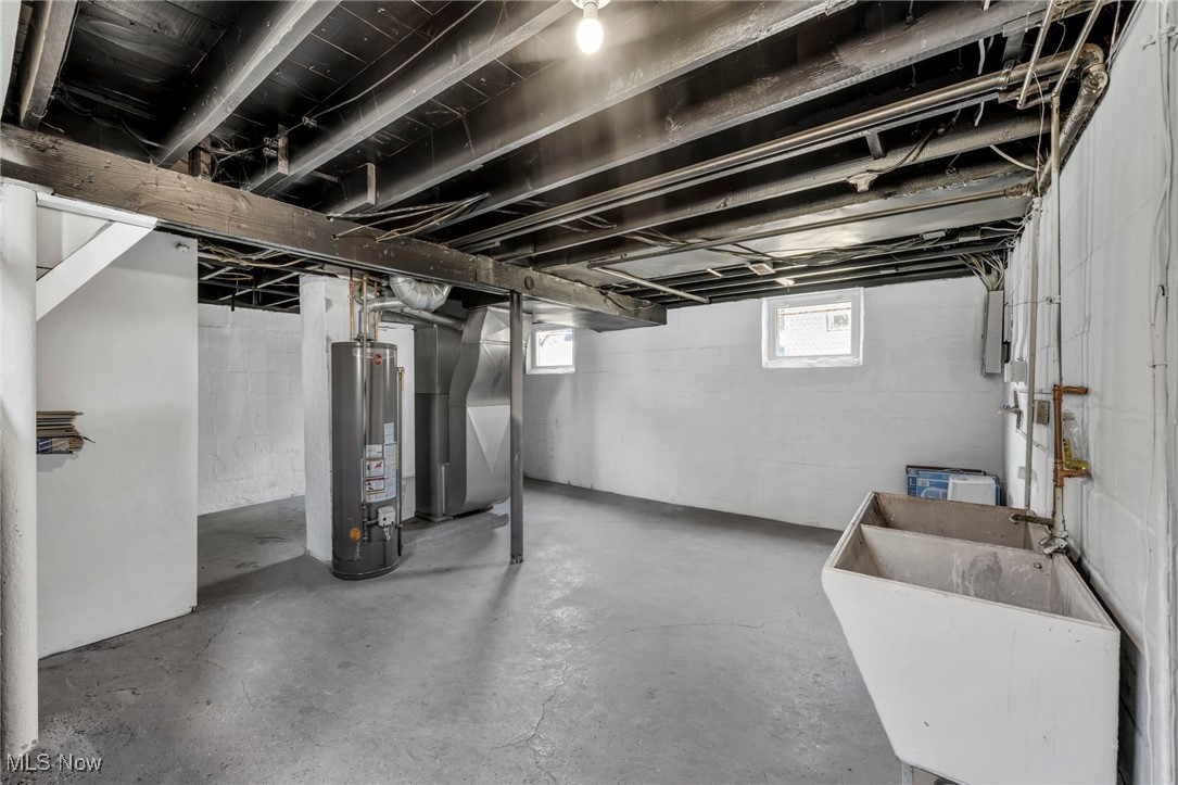 623 W 24th Street