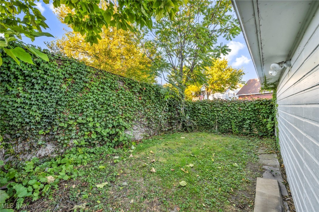 1079 E 68th Street