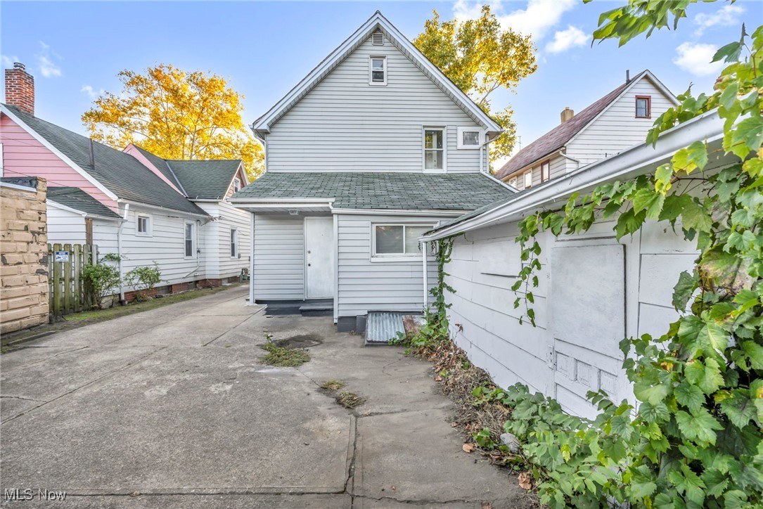 1079 E 68th Street