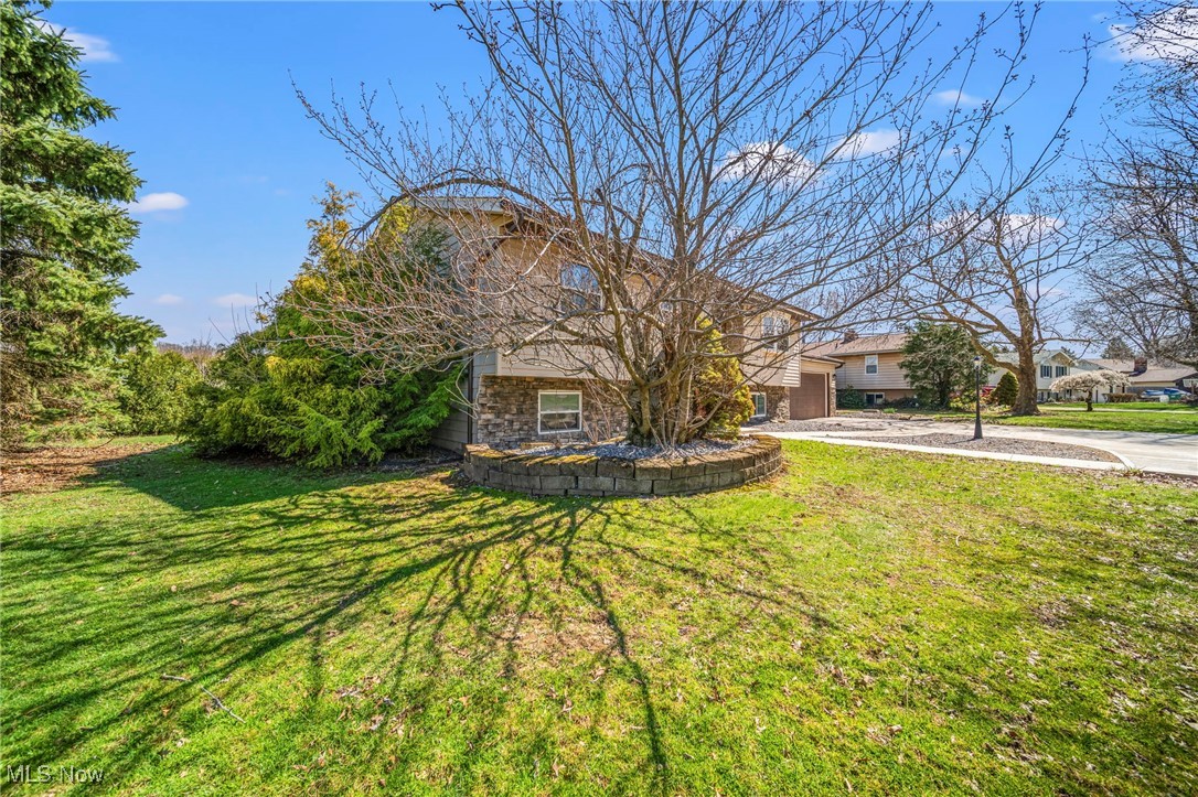 304 Hawk Ridge Drive
