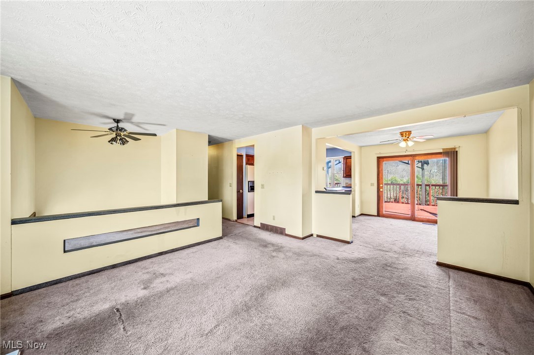 304 Hawk Ridge Drive