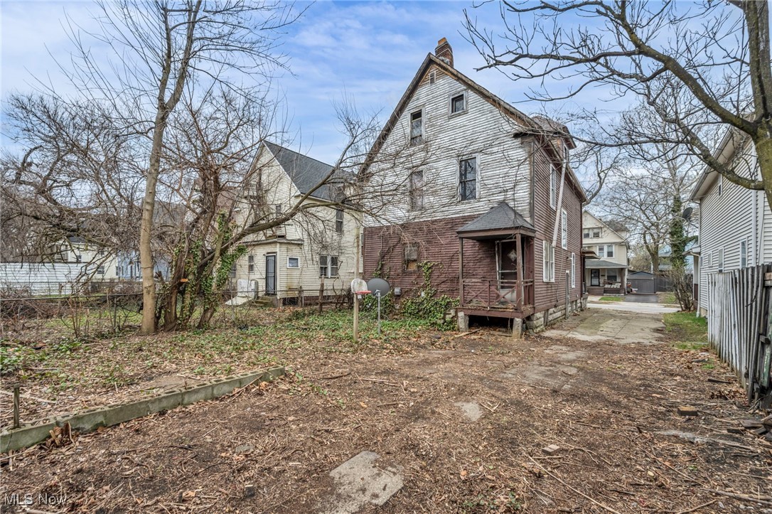 2215 E 81st Street