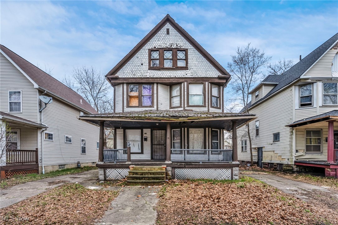 2215 E 81st Street