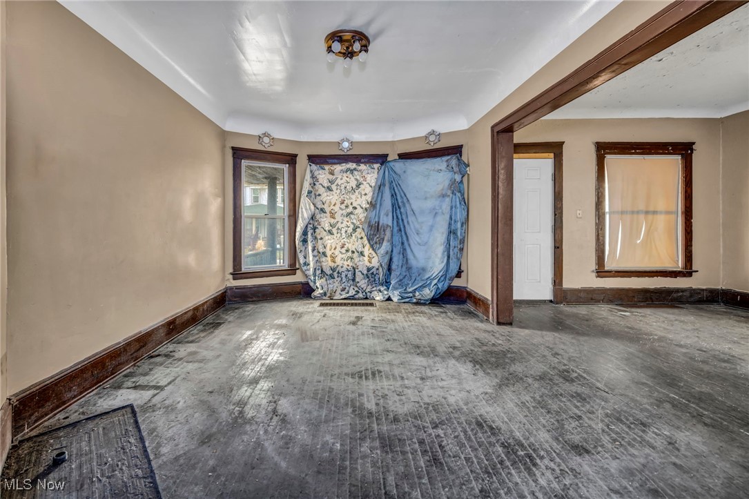 2215 E 81st Street