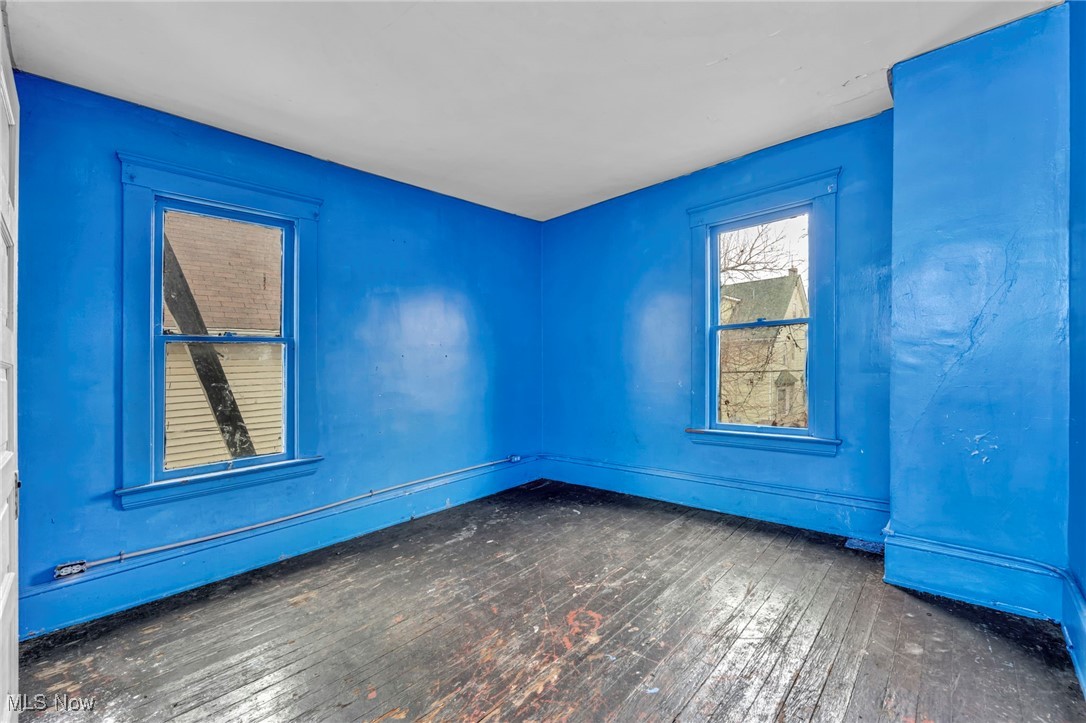 2215 E 81st Street