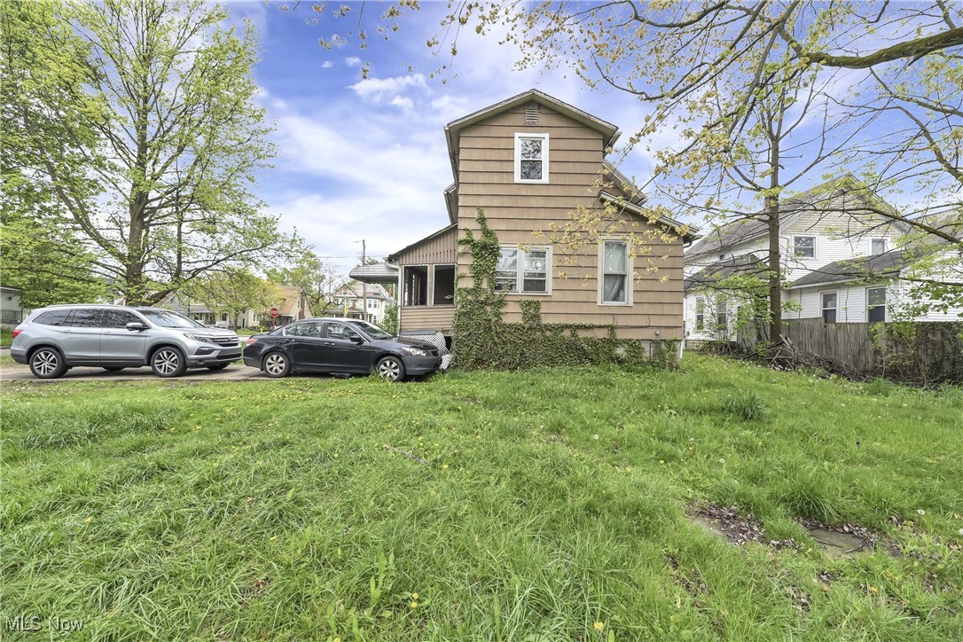1103 Middle Avenue