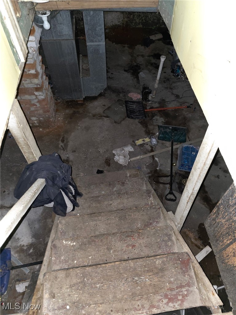121 Parkview Court