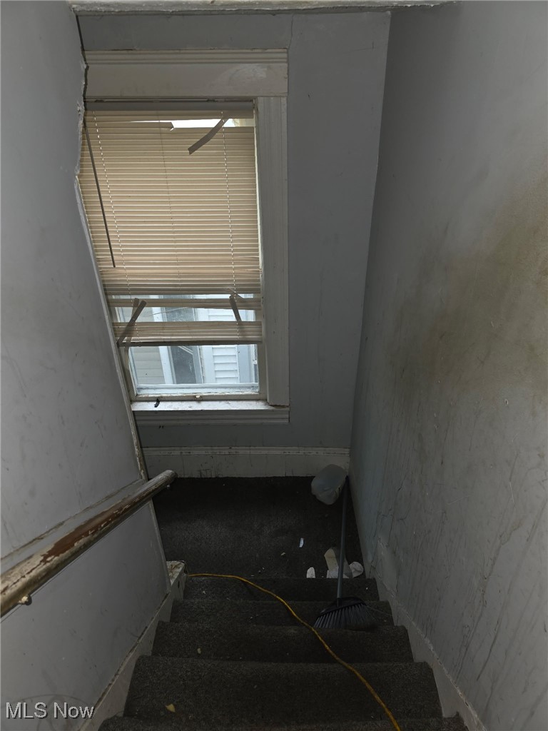 121 Parkview Court