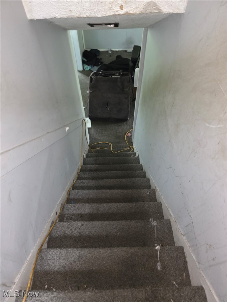 121 Parkview Court