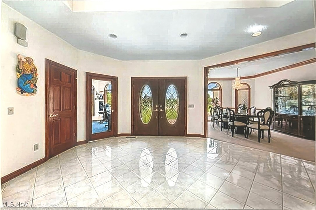 6419 S Rim Circle