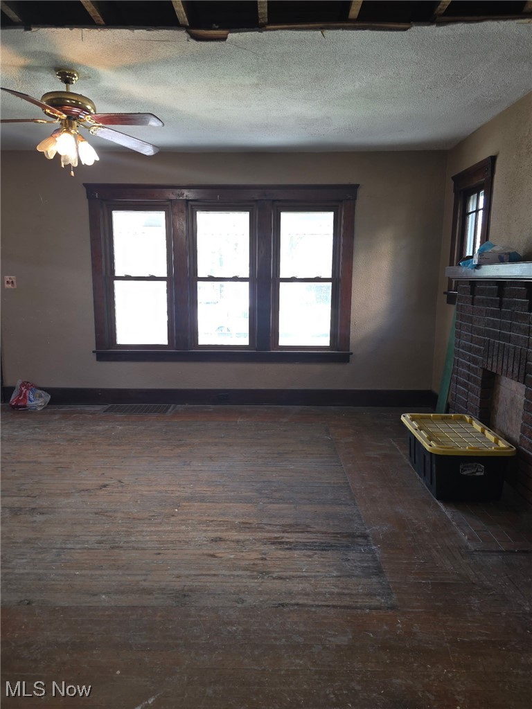 1119 W 11th Street