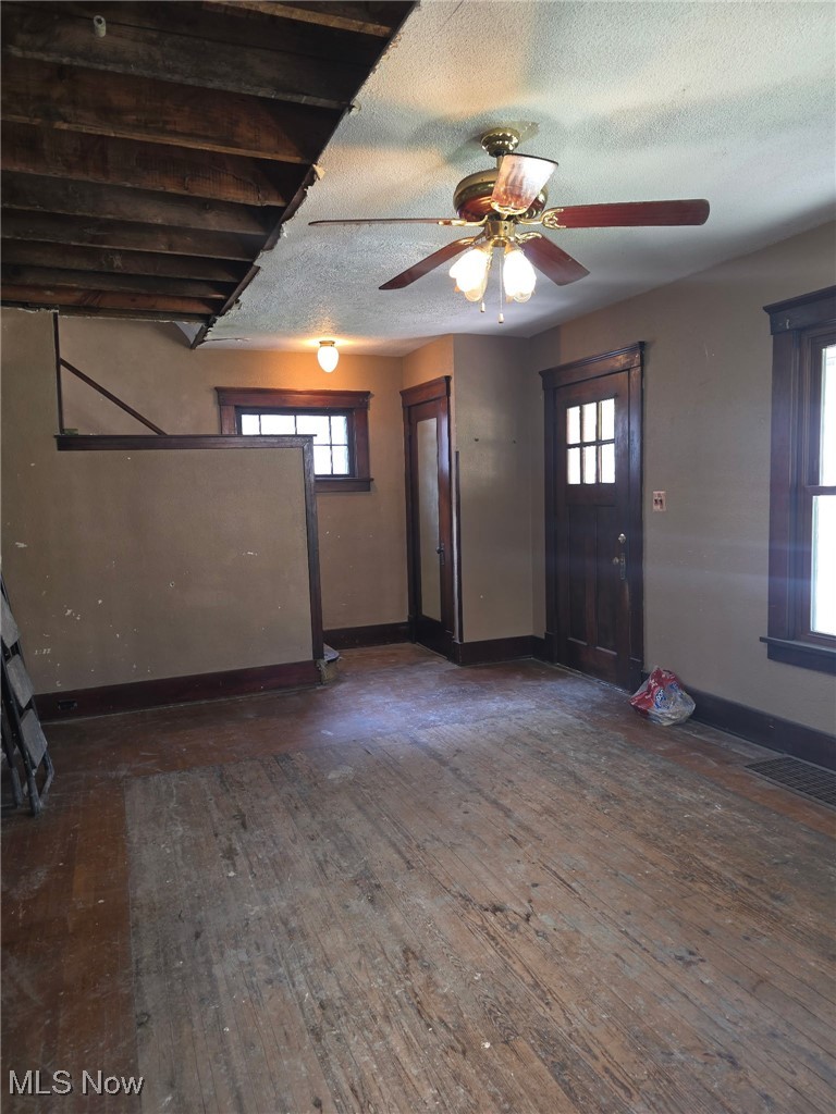 1119 W 11th Street