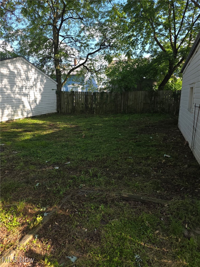 1119 W 11th Street