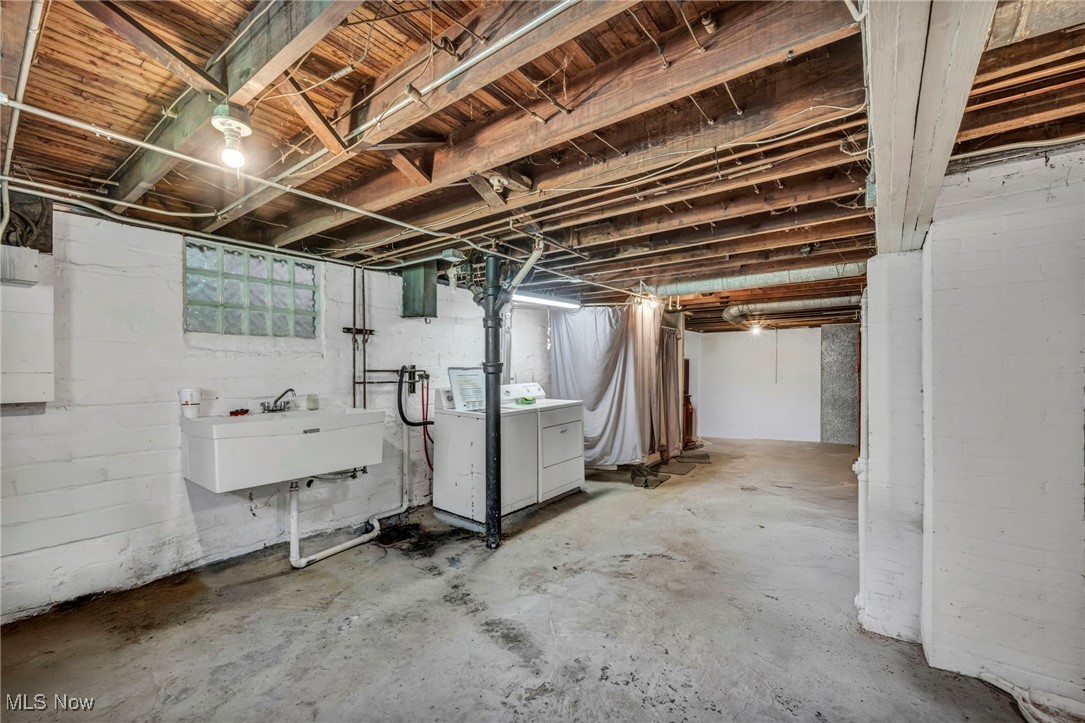 3707 W 140th Street