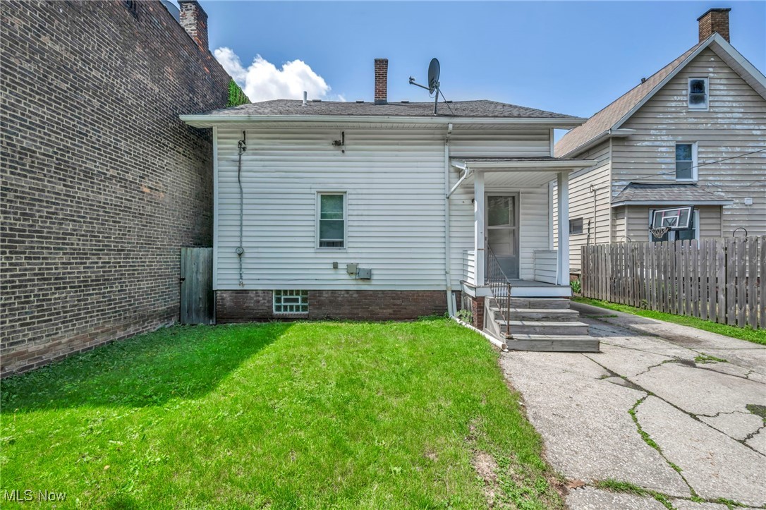 3707 W 140th Street