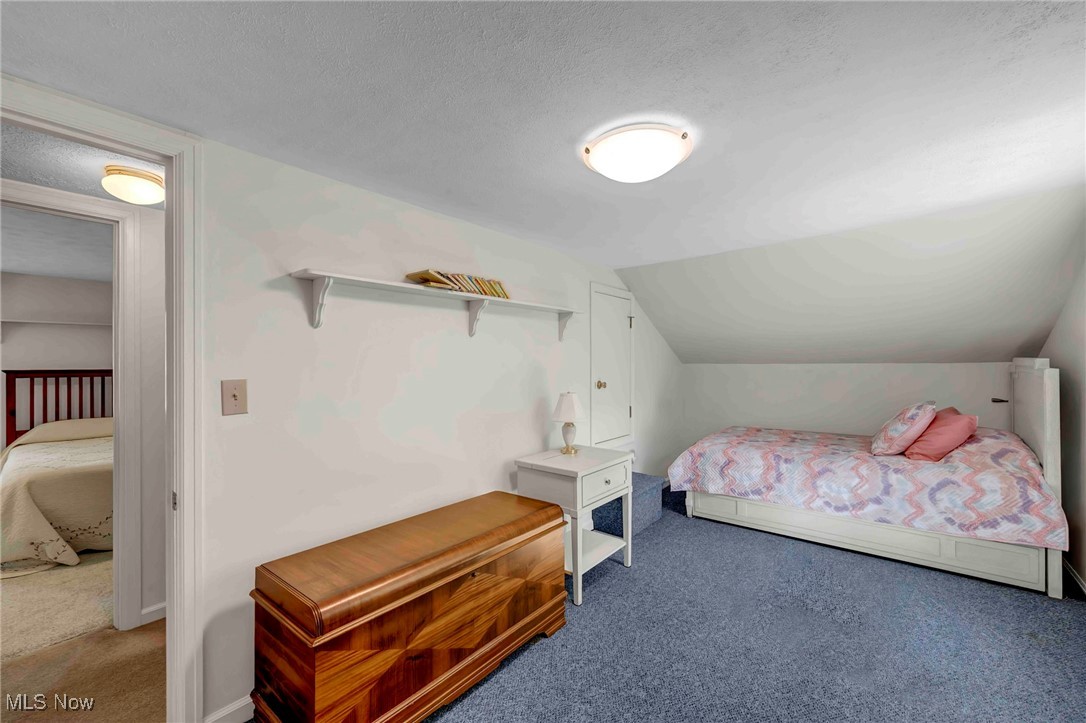 11483 Robson Road