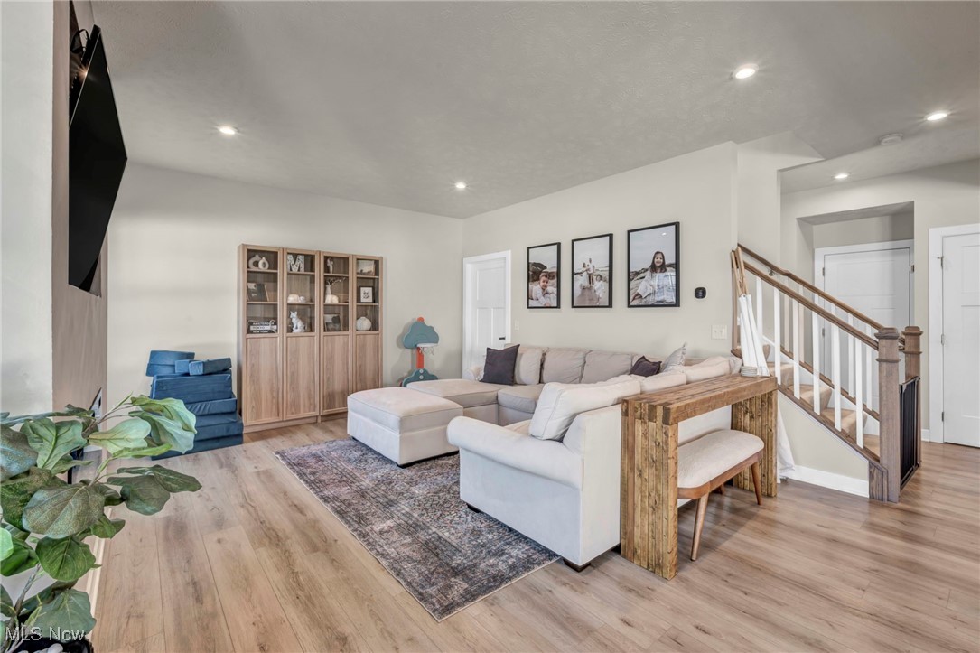 23616 Daisey Drive