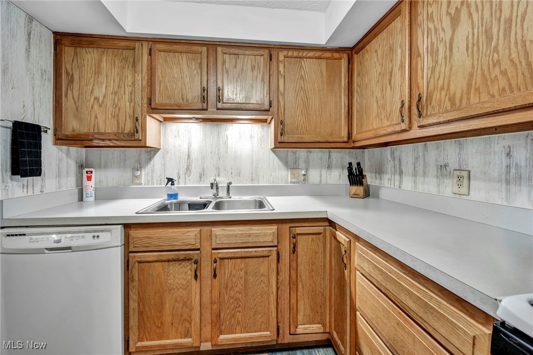 6225 Hidden Creek Creek 223