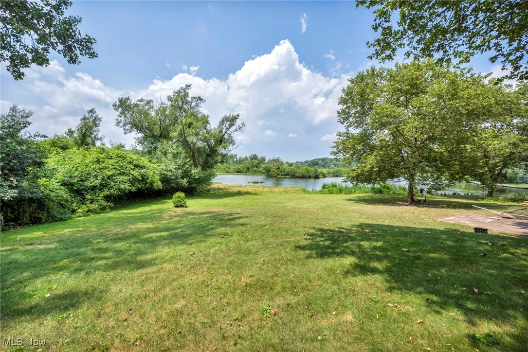 255 Portage Lakes Drive E