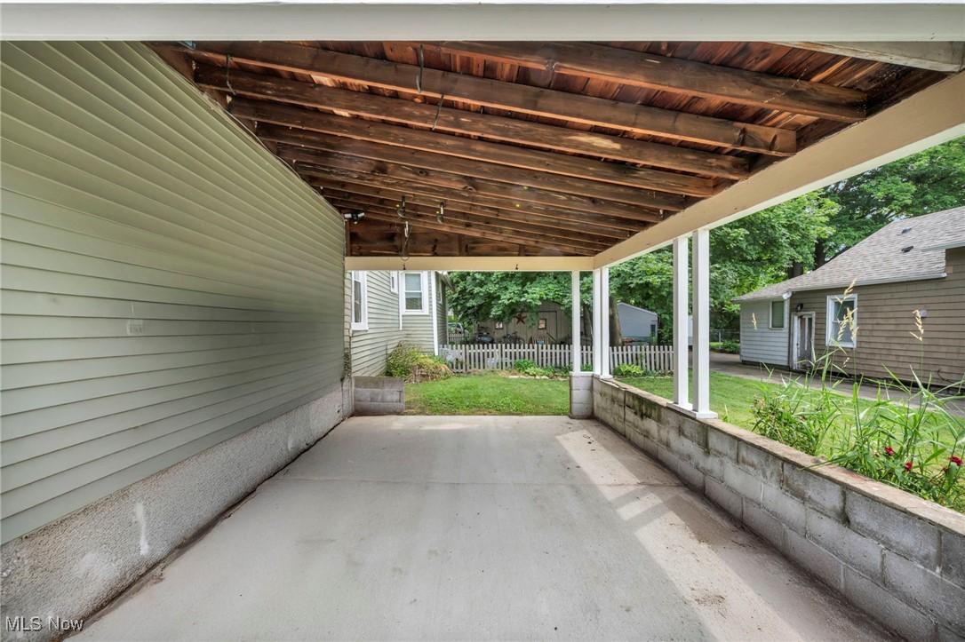 816 Perry Street