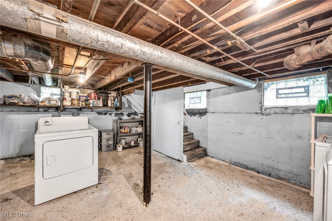 816 Perry Street