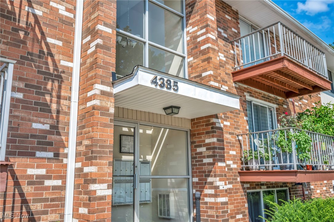4385 Inner Circle C-20